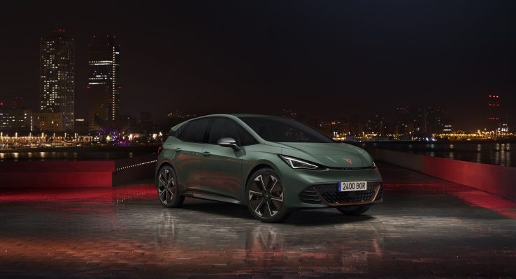 CUPRA turpina savu elektrisko impulsu ar CUPRA Born VZ